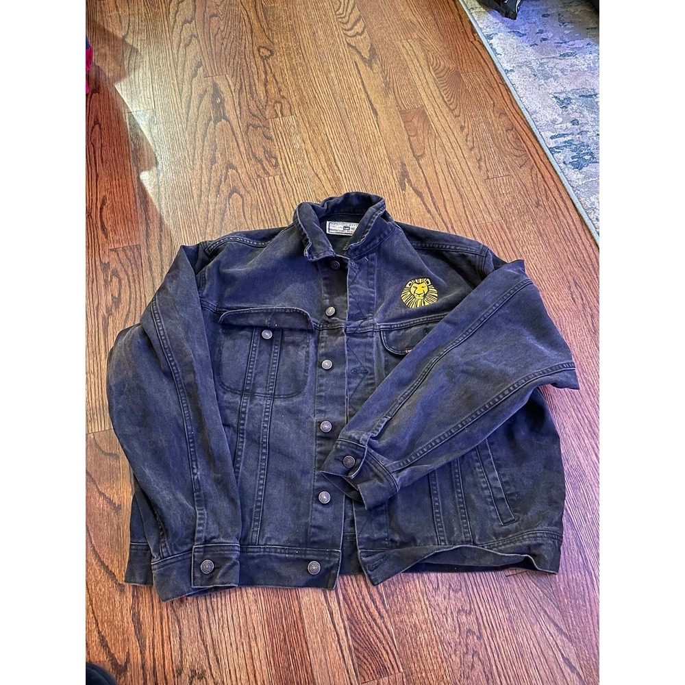 Rare The lion king embroidered denim jacket